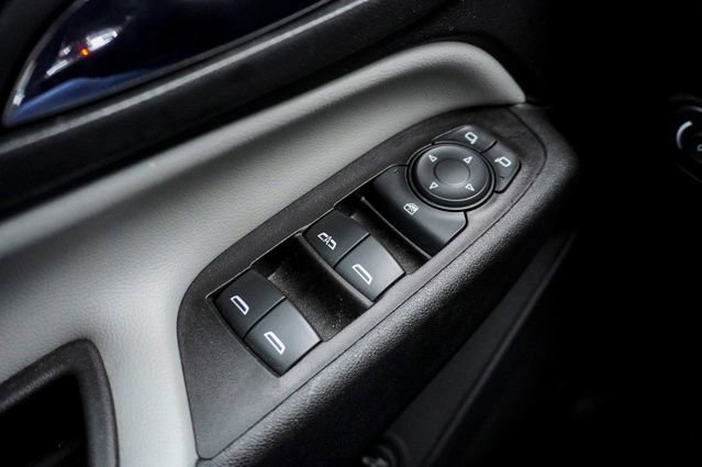 Used 2022 Chevrolet Equinox LT w/ Driver Convenience Package image 26