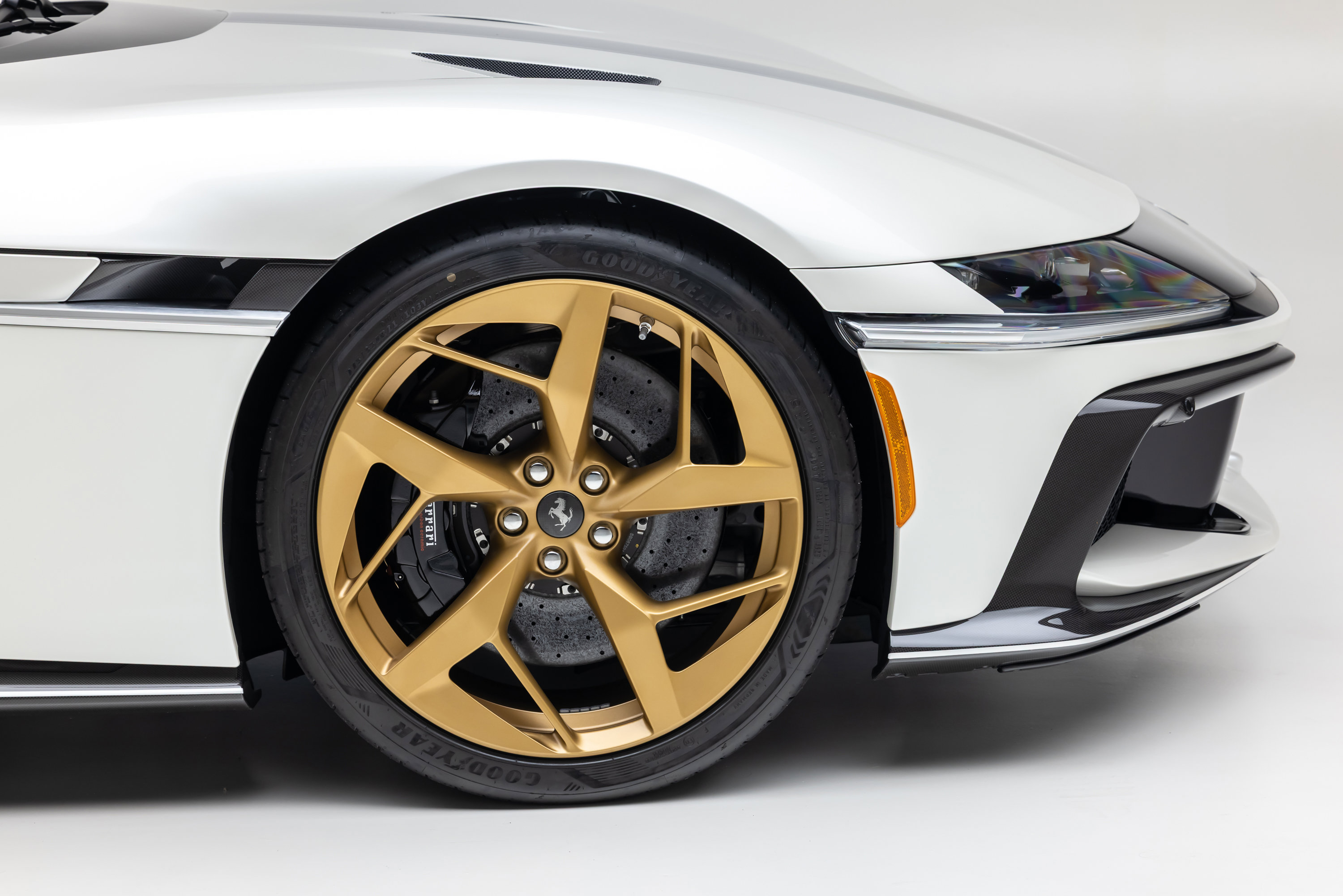 Used 2025 Ferrari 12Cilindri RWD image 18