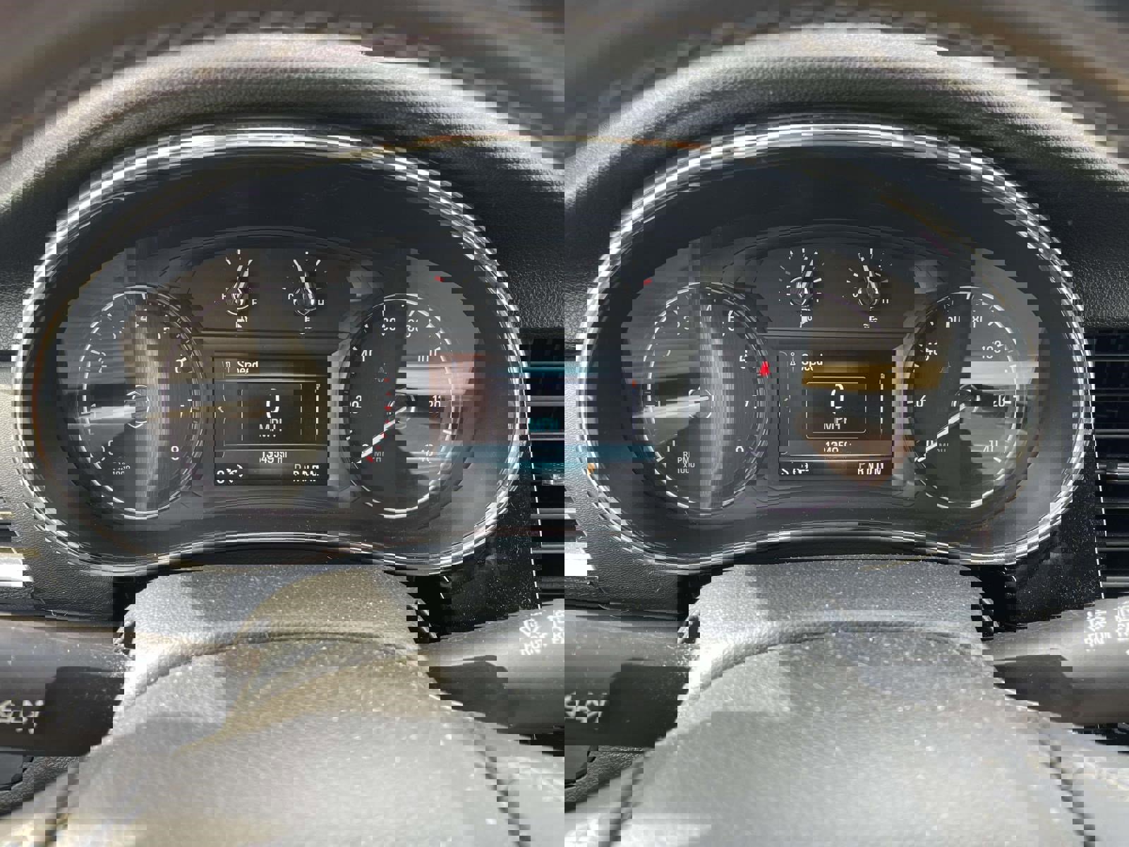 Used 2017 Buick Encore Preferred image 17