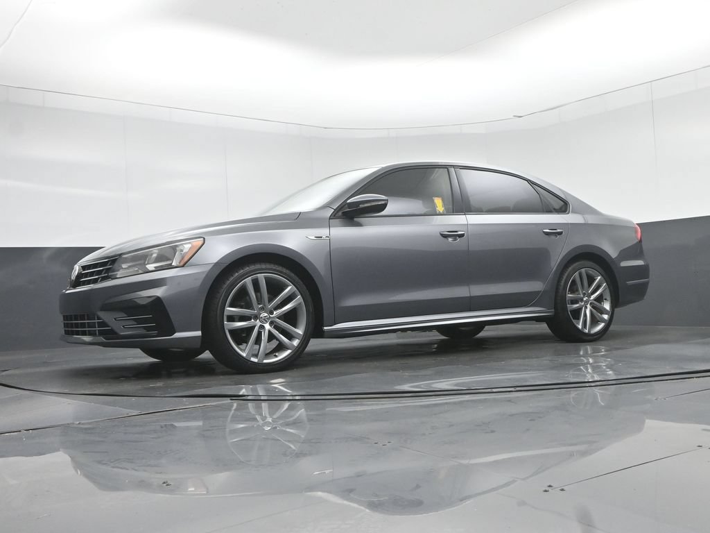 Used 2018 Volkswagen Passat 2.0T R-Line FWD image 50