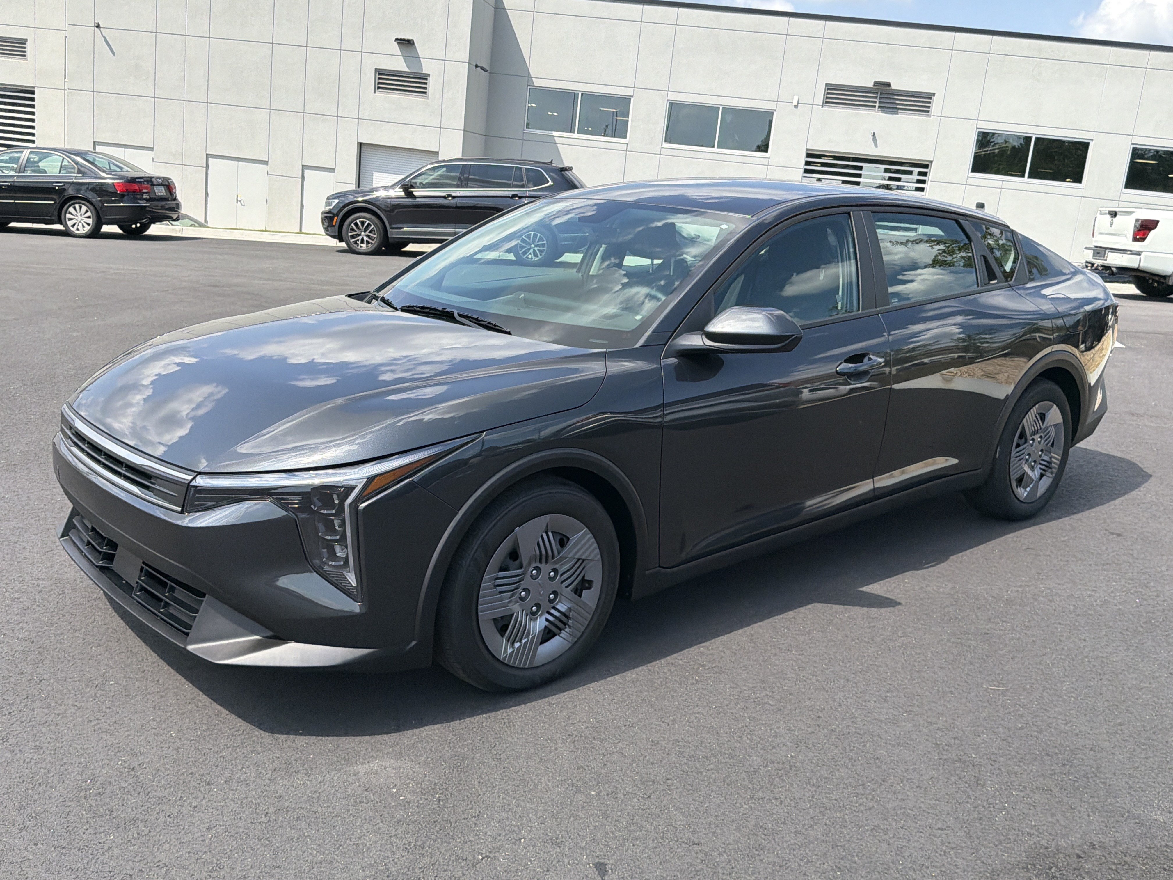 Certified 2025 Kia K4 FWD image 3