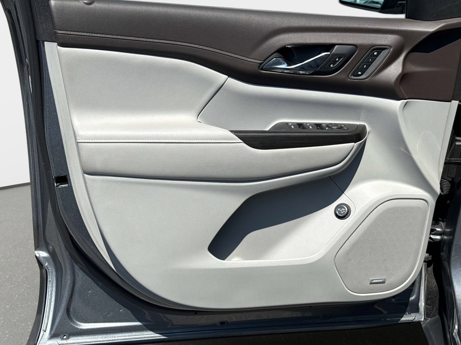 Used 2021 GMC Acadia SLT w/ Technology Package image 21