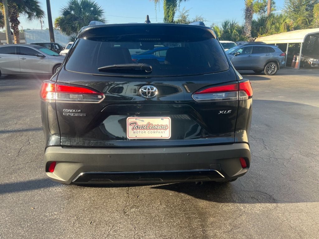 Used 2026 Toyota Corolla Cross XLE w/ Convenience Package FWD image 4