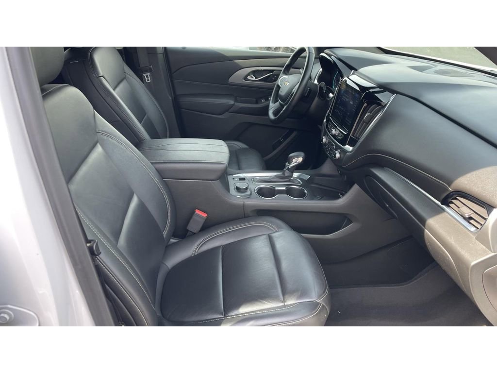 Certified 2023 Chevrolet Traverse LT w/ LPO, Floor Liner Package image 20
