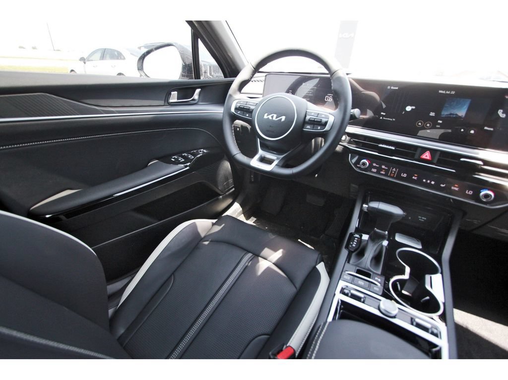 New 2026 Kia K5 GT-Line FWD image 10