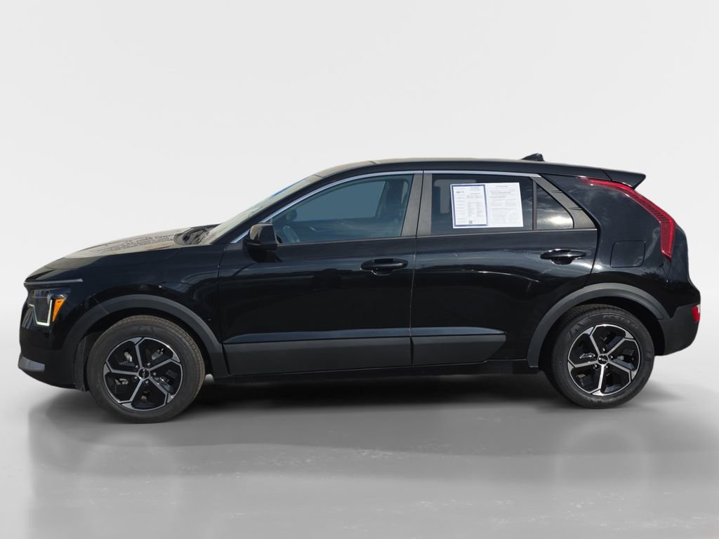 Used 2024 Kia Niro LX FWD image 7
