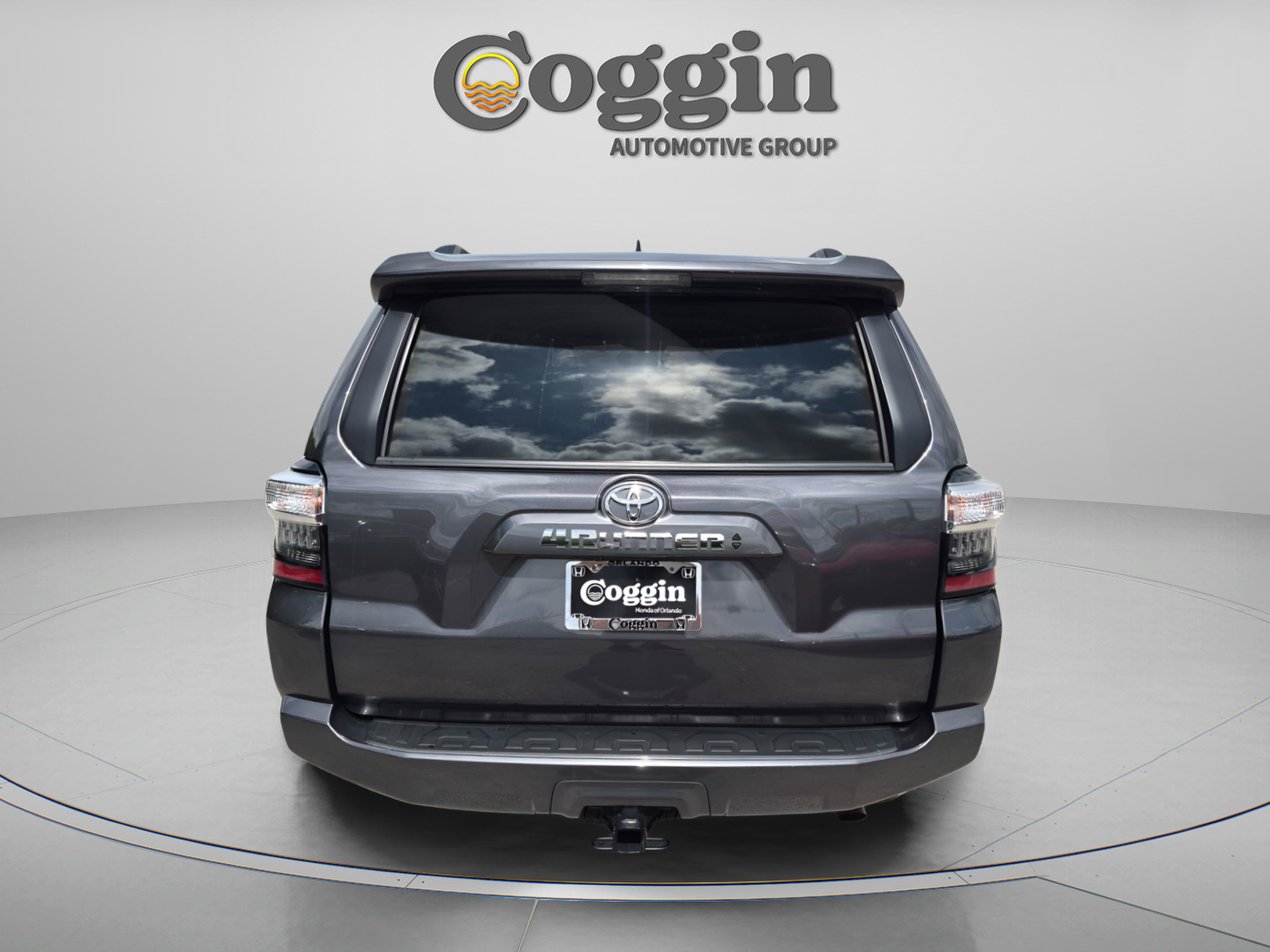 Used 2023 Toyota 4Runner SR5 AWD/4WD image 5