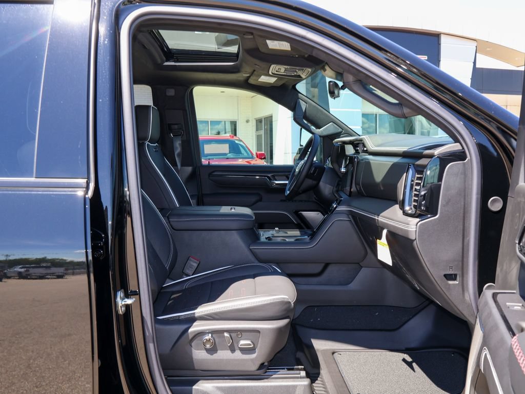 New 2026 GMC Sierra 2500 AT4X w/ LPO, Black Badging Package AWD/4WD image 32