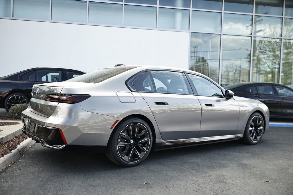 New 2026 BMW i7 eDrive50 w/ M Sport Package image 7