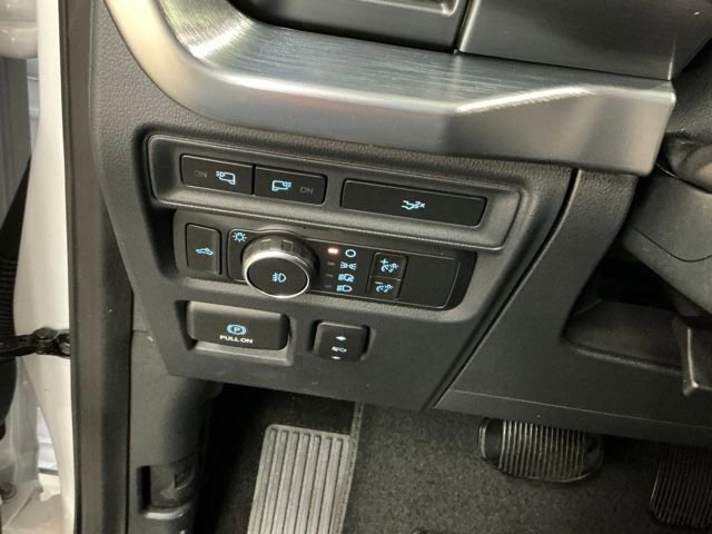 Used 2022 Ford F150 Lariat w/ Max Trailer Tow Package image 21