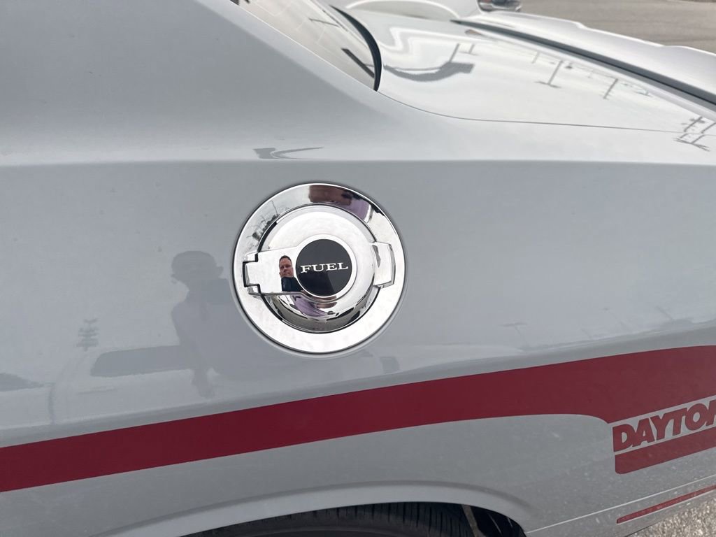 Used 2021 Dodge Challenger R/T image 9