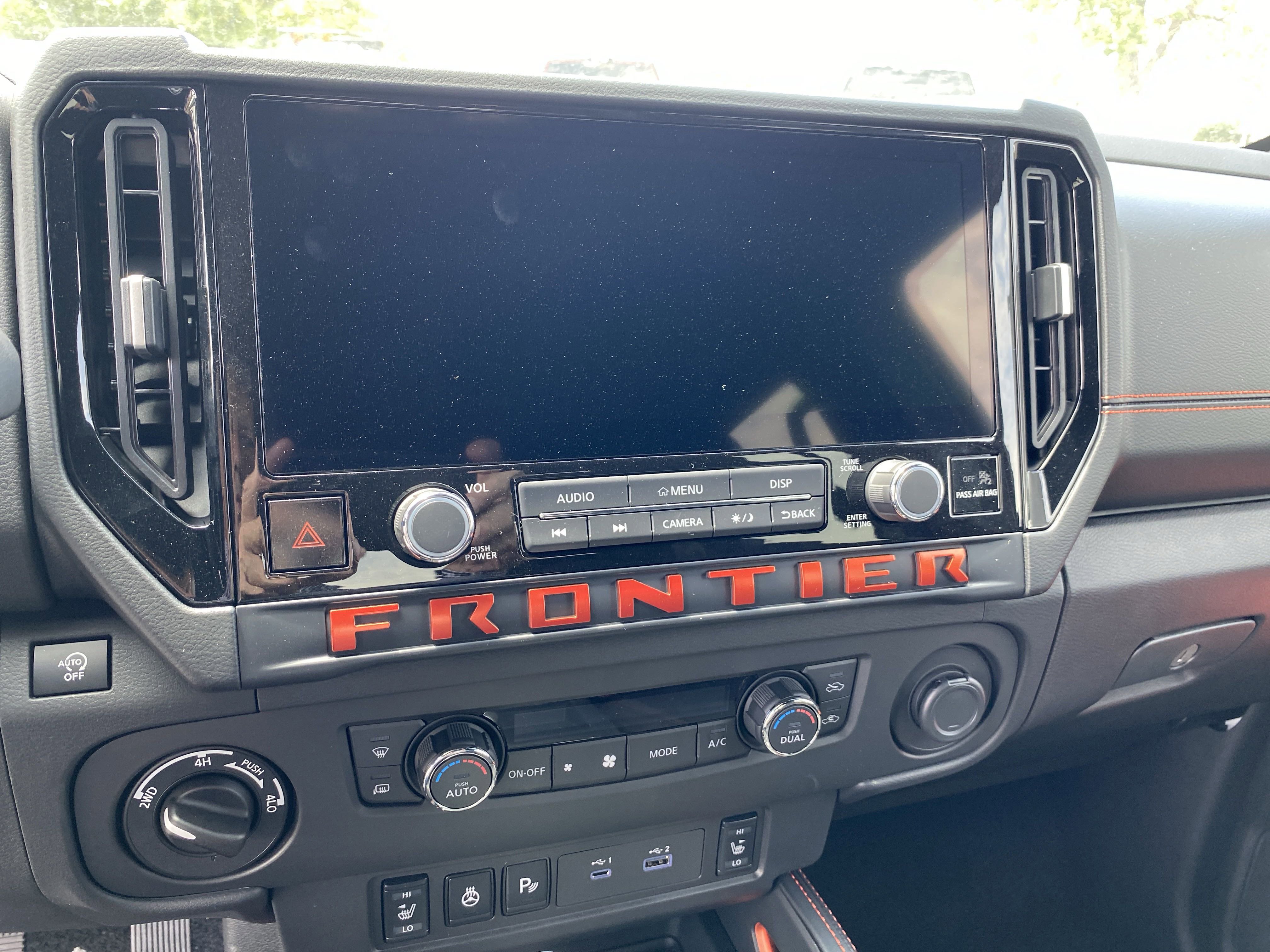 New 2025 Nissan Frontier PRO-4X image 13