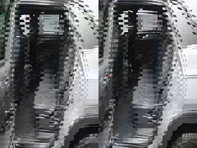 New 2026 Volkswagen Atlas Cross Sport SE image 11