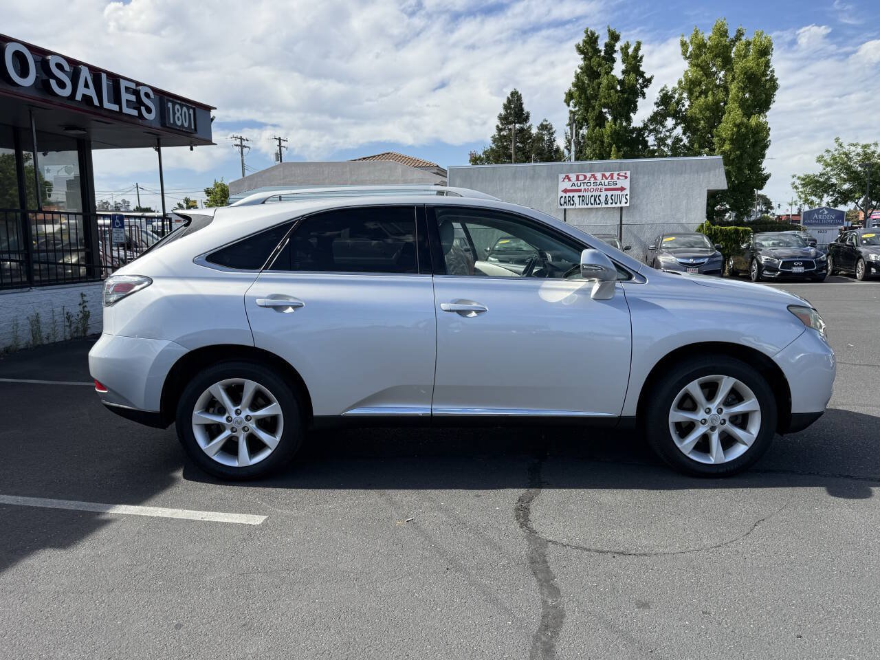 Used 2010 Lexus RX 350 AWD w/ Premium Pkg image 2