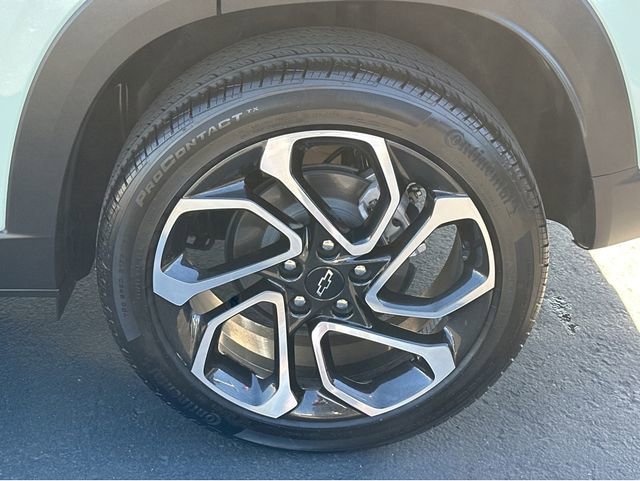 Used 2024 Chevrolet Trax RS w/ Sunroof Package image 38