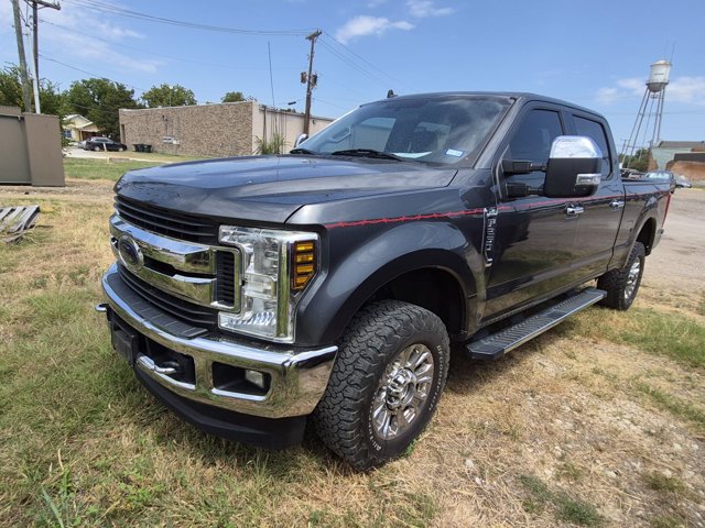 Used 2019 Ford F250 XLT w/ XLT Premium Package AWD/4WD image 3