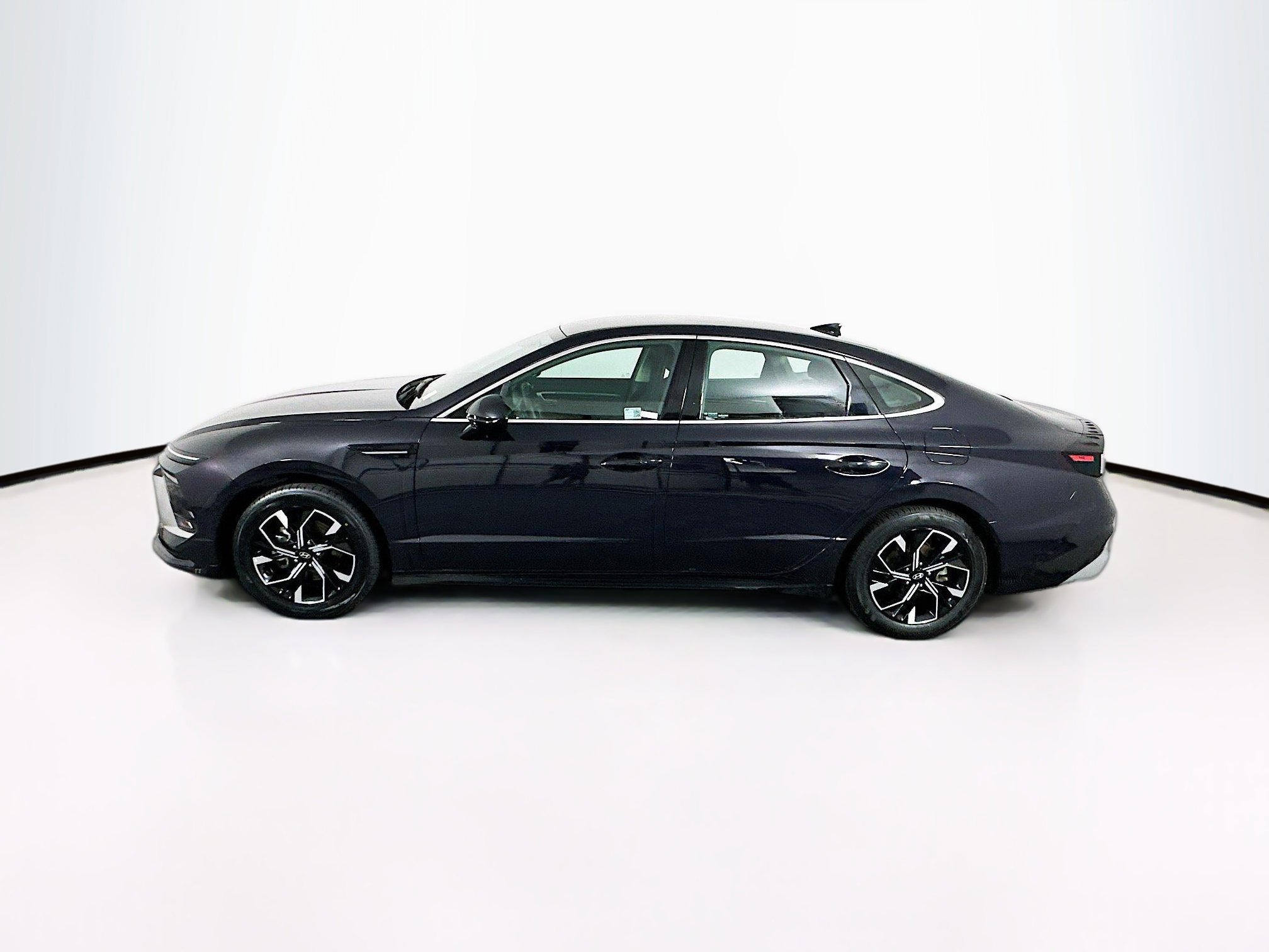 Used 2025 Hyundai Sonata SEL image 4