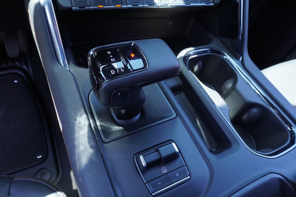 Certified 2025 GMC Sierra 1500 AT4 AWD/4WD image 20