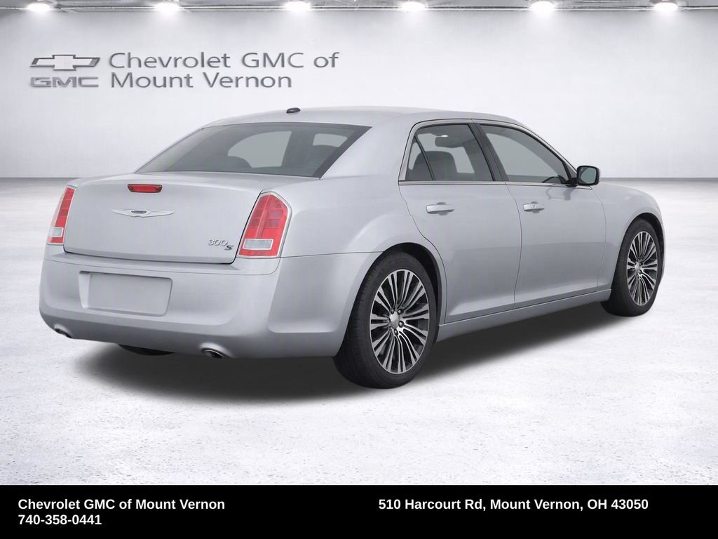 Used 2014 Chrysler 300 S AWD/4WD image 37