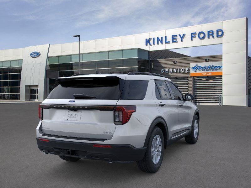 Used 2025 Ford Explorer Active AWD/4WD image 21
