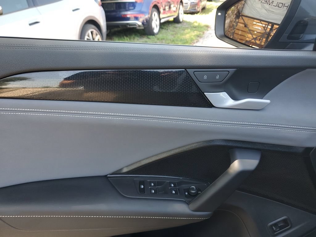 Certified 2026 Volkswagen Tiguan SE FWD image 25