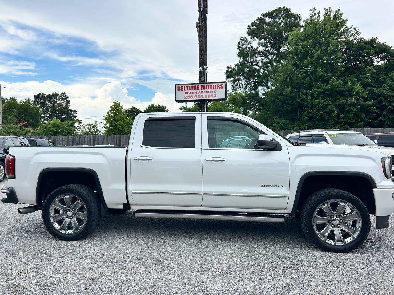 Used 2017 GMC Sierra 1500 Denali w/ Denali Ultimate Package AWD/4WD image 3