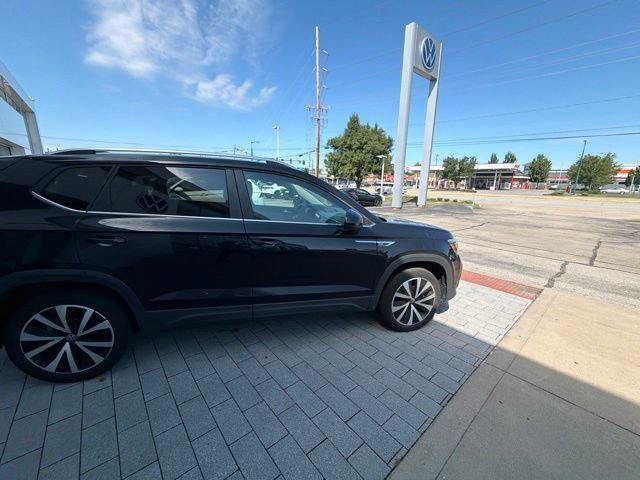 Used 2024 Volkswagen Taos SE FWD image 27