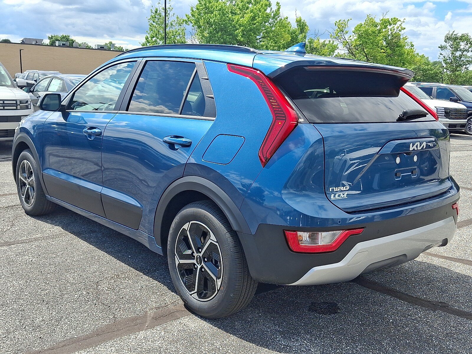New 2026 Kia Niro EX FWD image 4