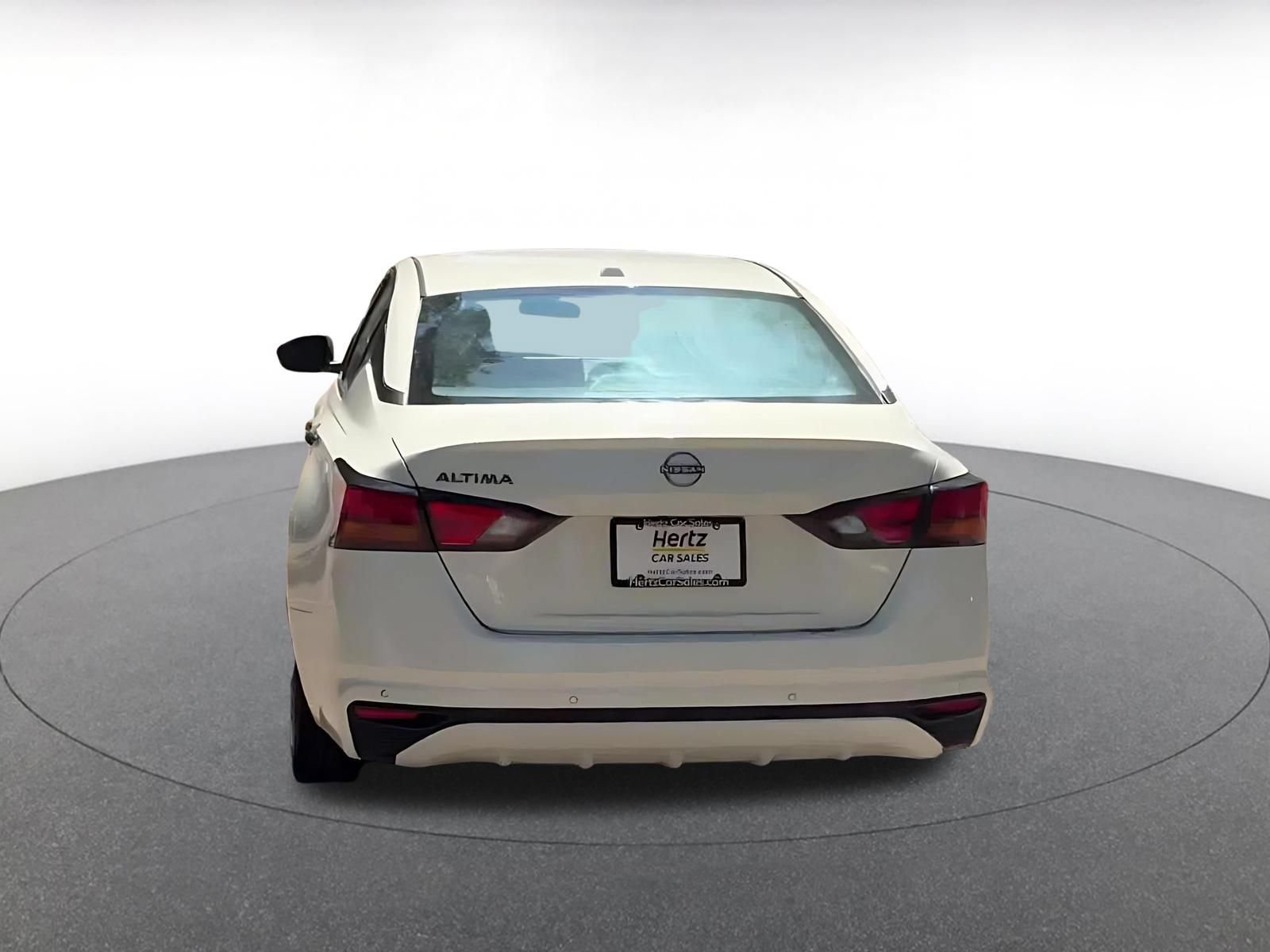 Used 2025 Nissan Altima 2.5 SV FWD image 10