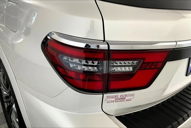 Used 2024 Nissan Armada Platinum w/ Cargo Package image 29