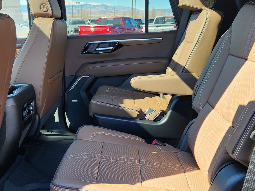 New 2026 Chevrolet Tahoe High Country AWD/4WD image 12