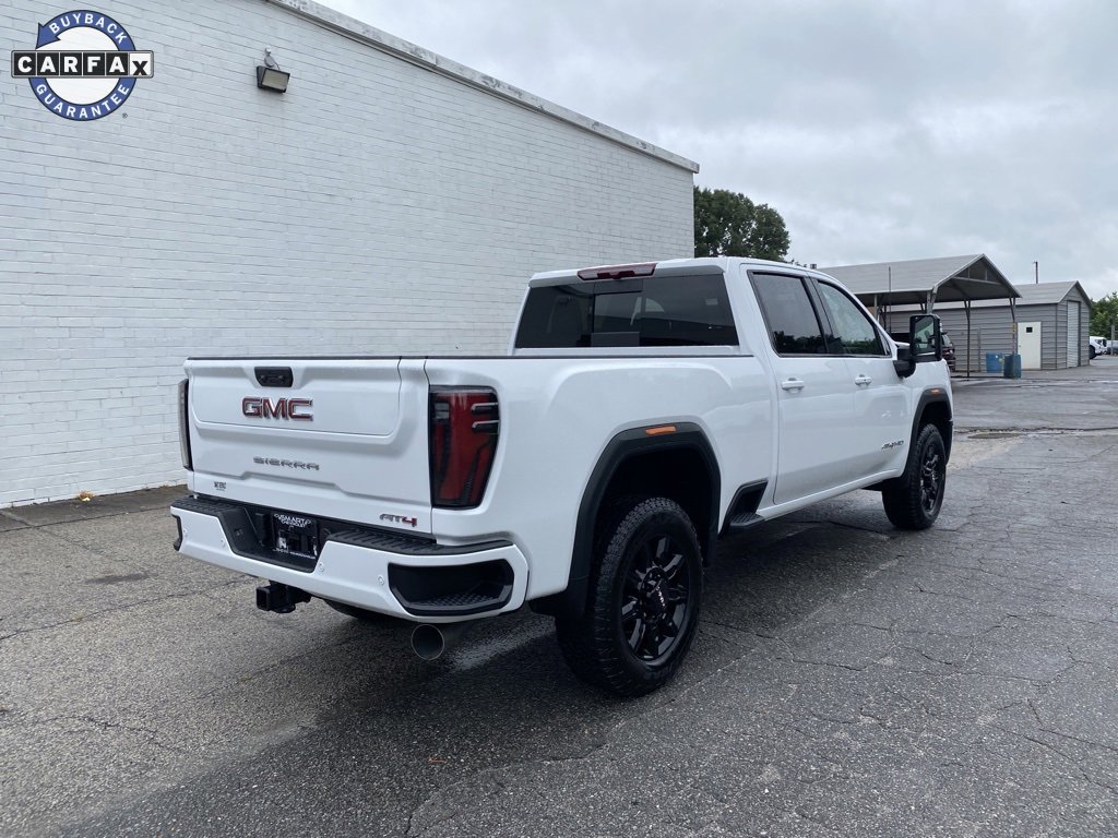 Used 2025 GMC Sierra 2500 AT4 image 2