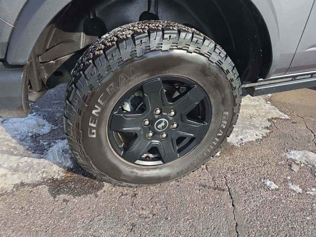 Used 2023 Ford Bronco Black Diamond image 7