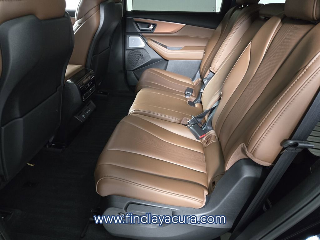 Used 2025 Acura MDX SH-AWD w/ Technology Package image 15