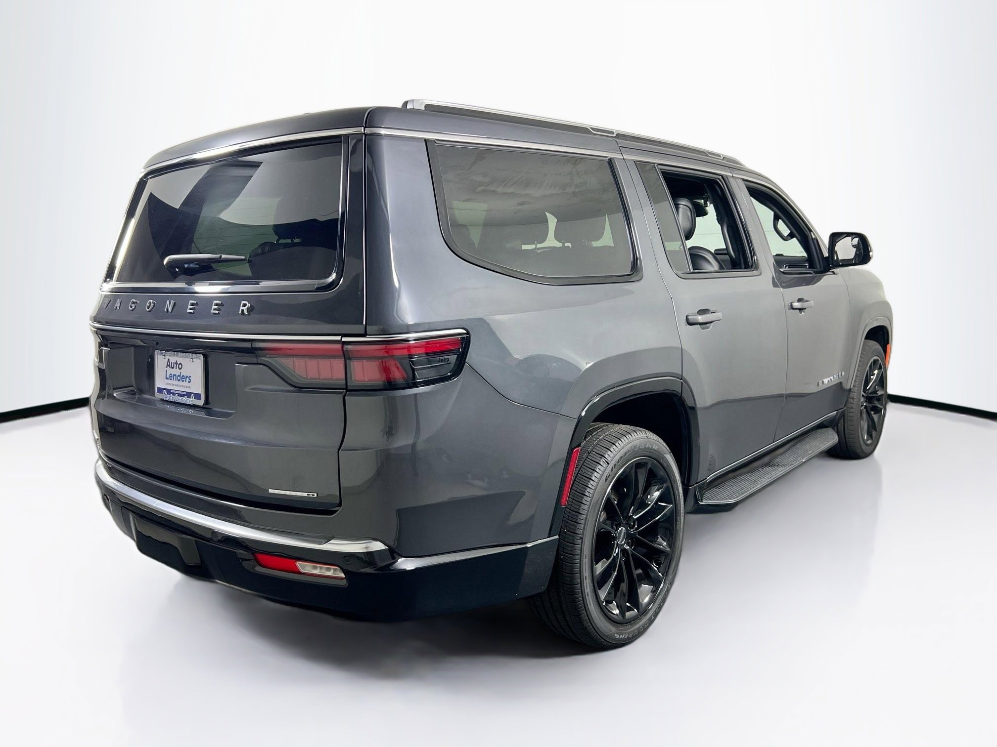 Used 2022 Jeep Wagoneer Series II w/ Premium Group I image 5