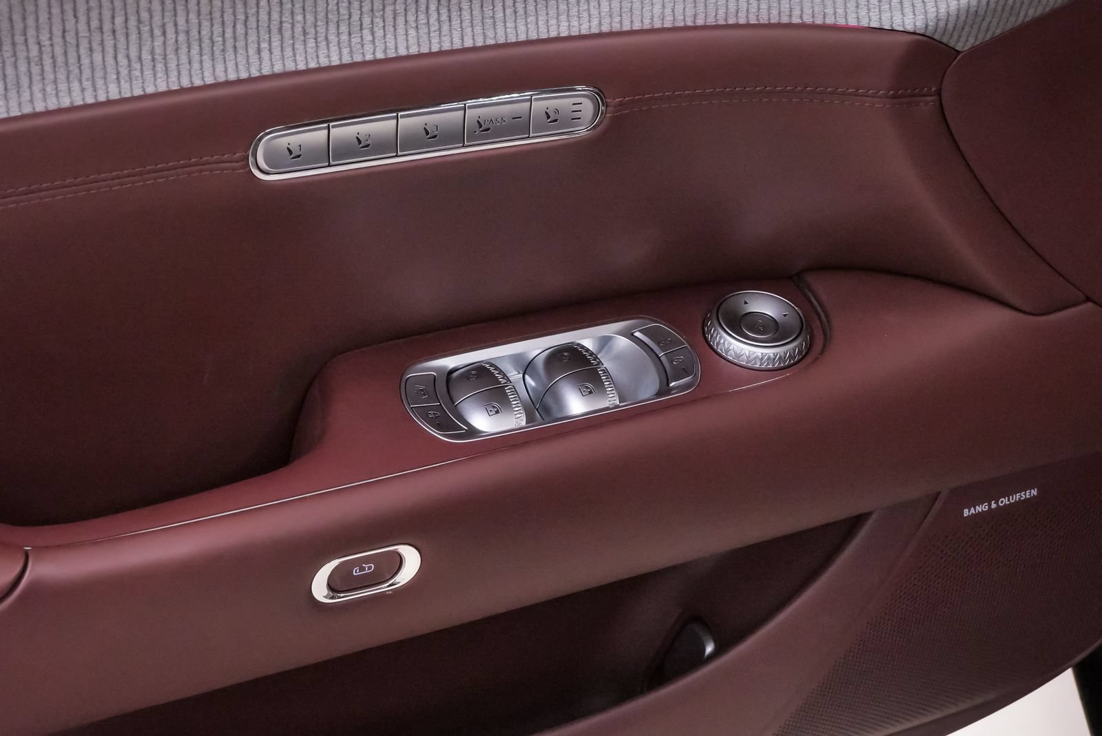 Certified 2023 Genesis G90 3.5T AWD/4WD image 27