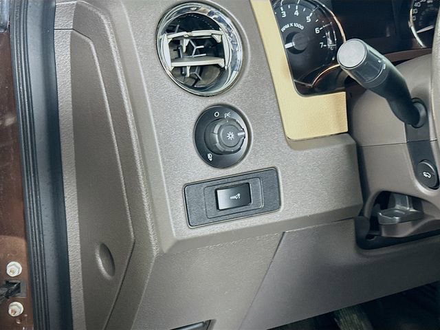 Used 2012 Ford F150 XLT w/ XLT Chrome Pkg image 11