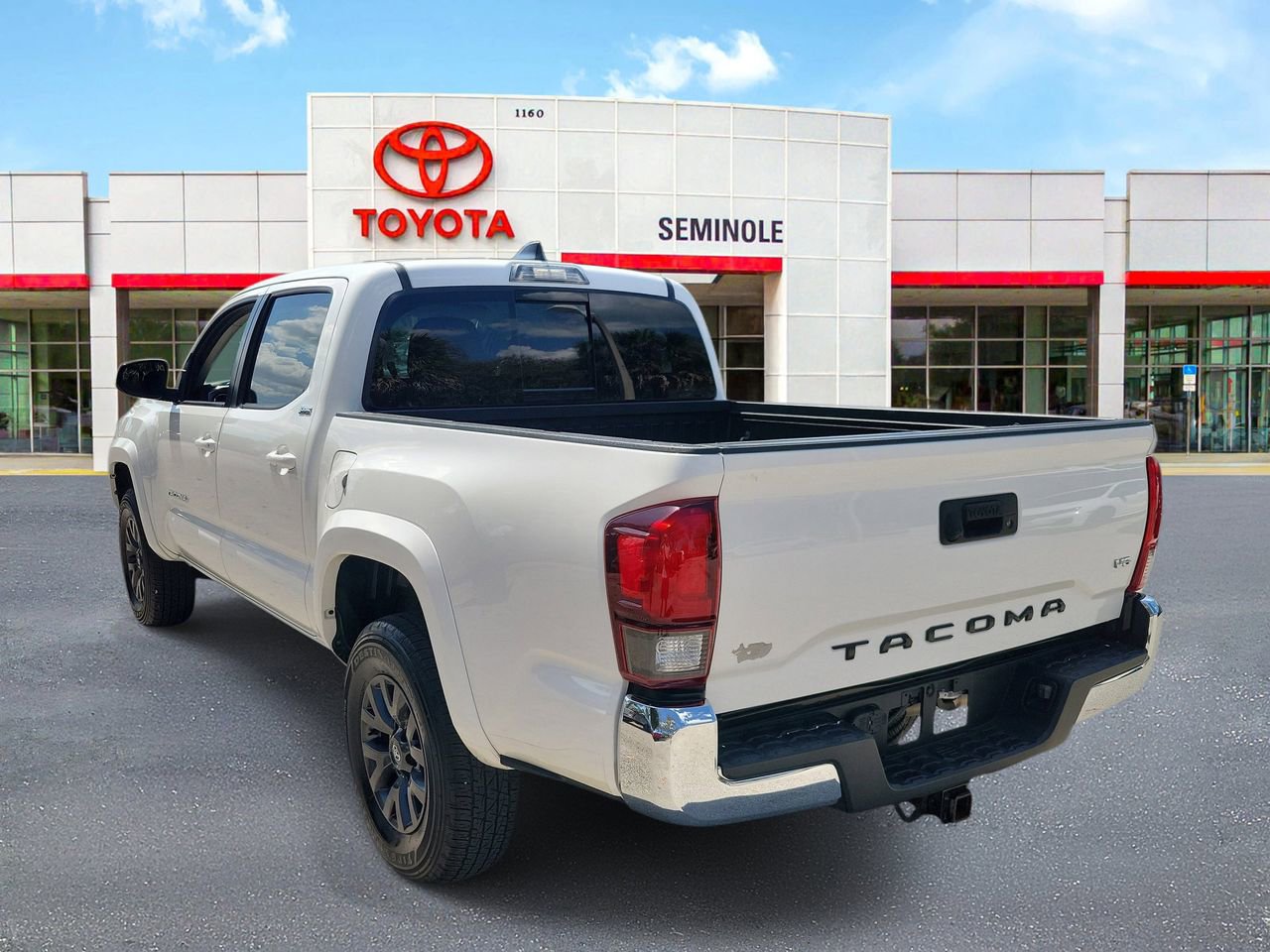 Used 2023 Toyota Tacoma SR5 image 4