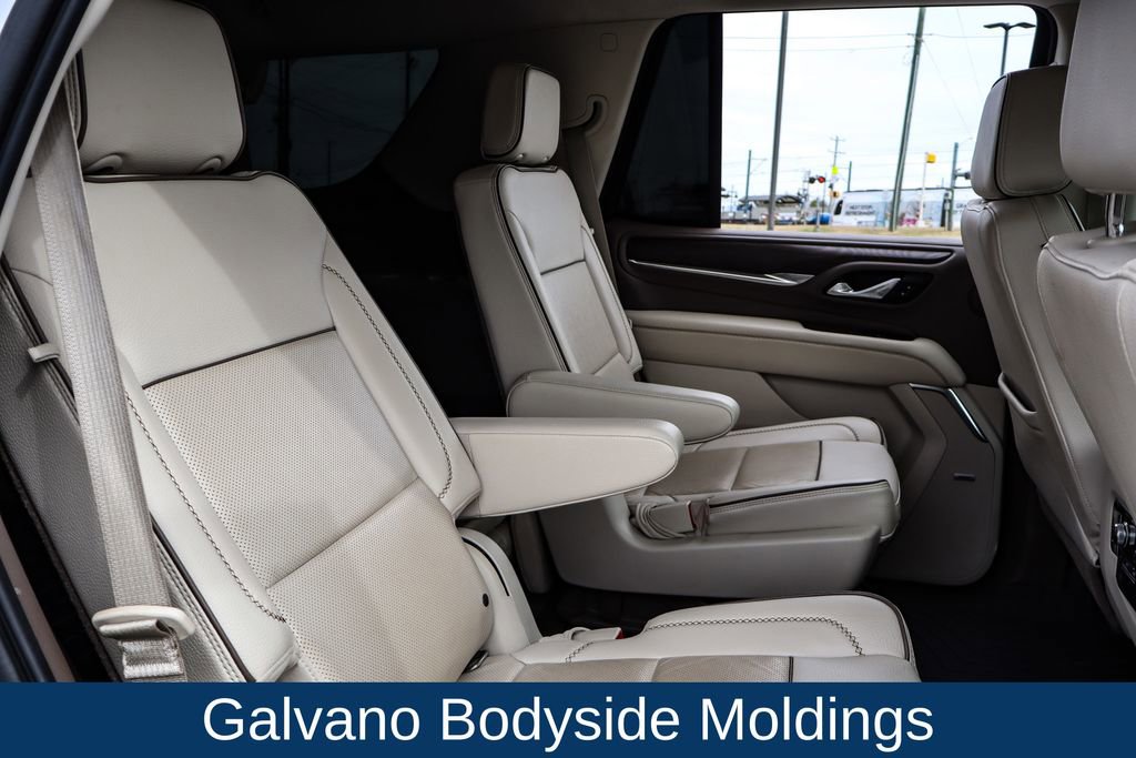Used 2021 GMC Yukon Denali w/ Denali Premium Package image 17