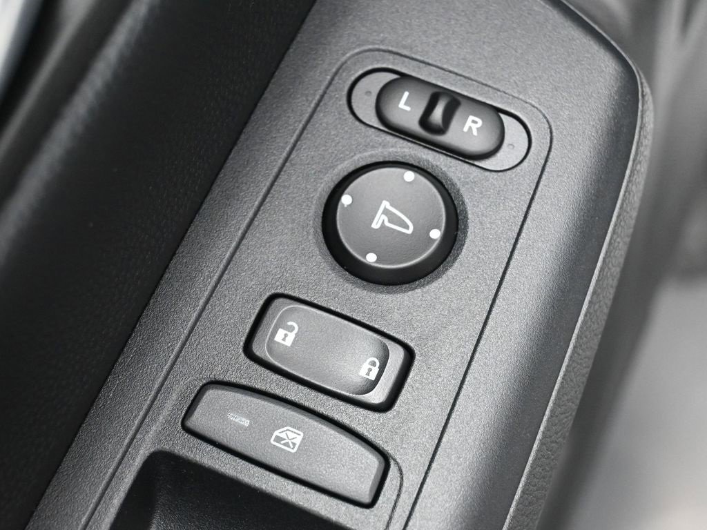 Used 2024 Honda CR-V EX image 12