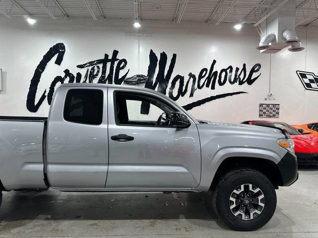 Used 2021 Toyota Tacoma SR AWD/4WD image 5
