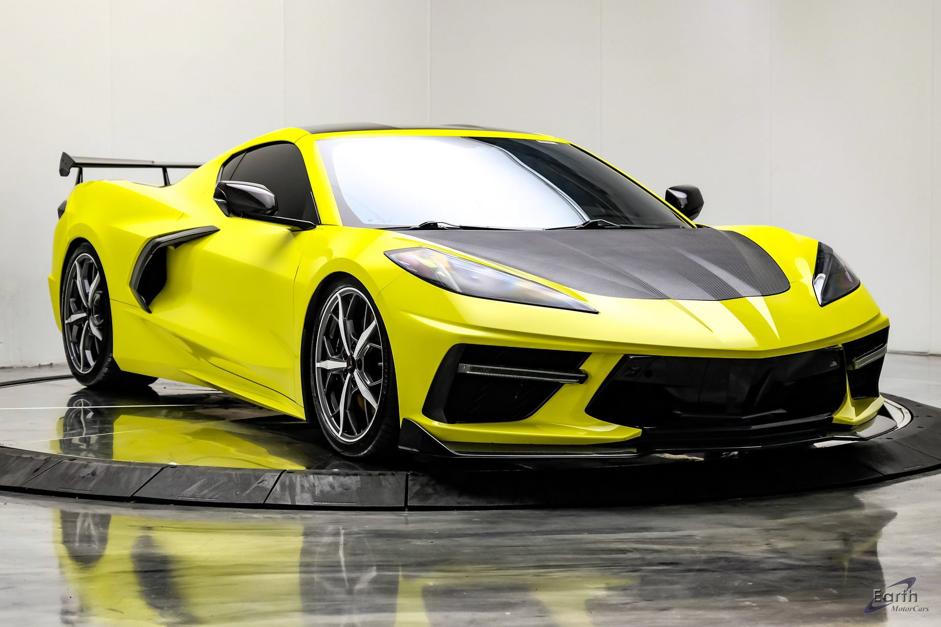 Used 2021 Chevrolet Corvette Stingray Premium Cpe w/ Z51 Performance Package RWD image 28