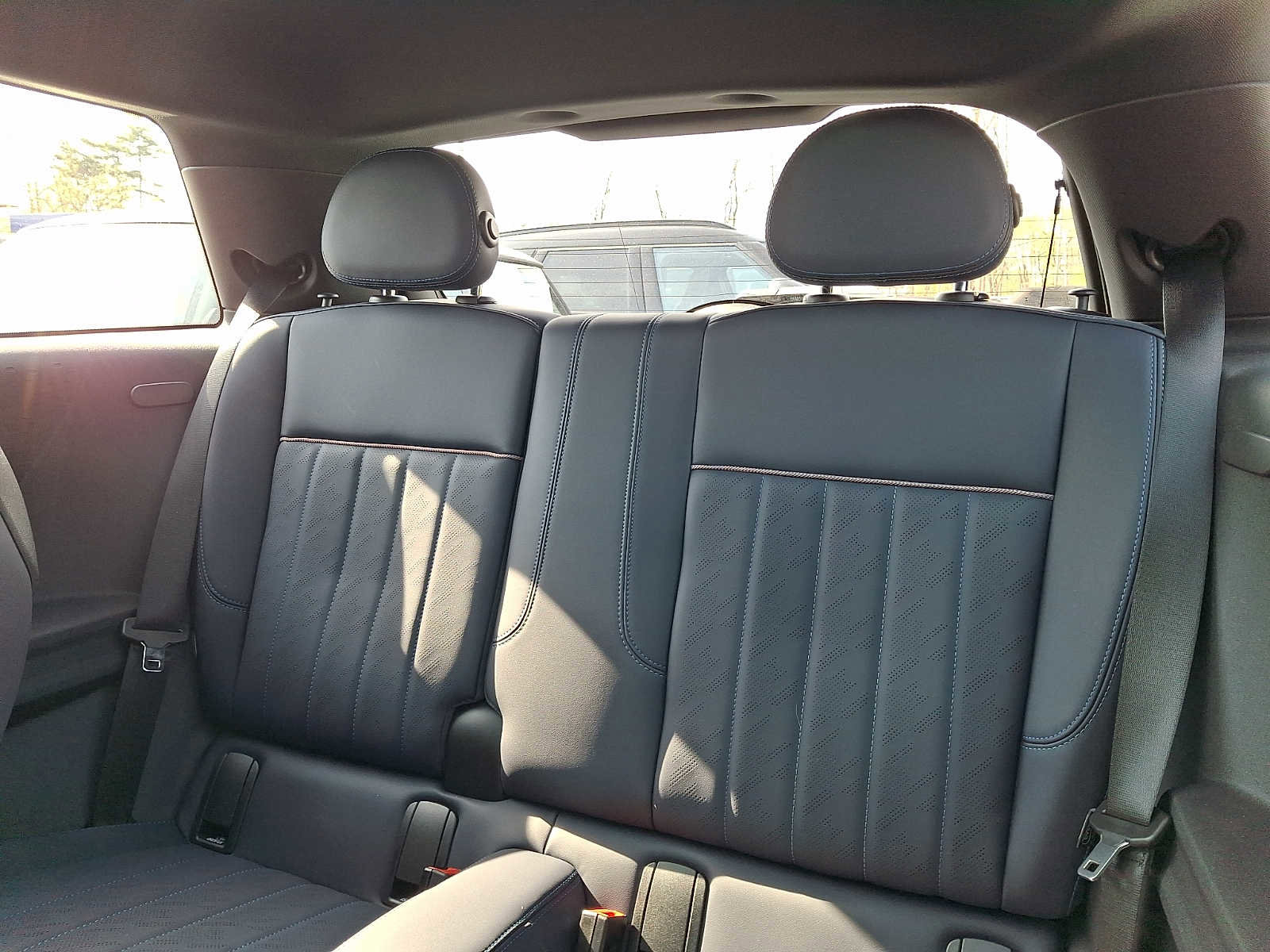 Used 2025 MINI Cooper S FWD image 9