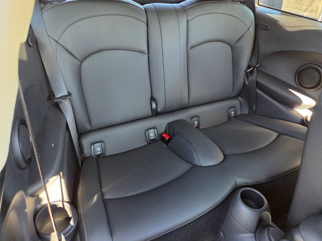 Used 2023 MINI Cooper S image 15