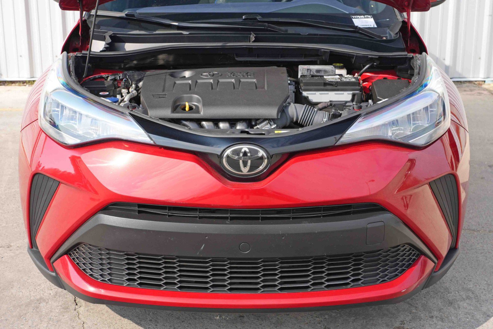 Used 2020 Toyota C-HR XLE image 7