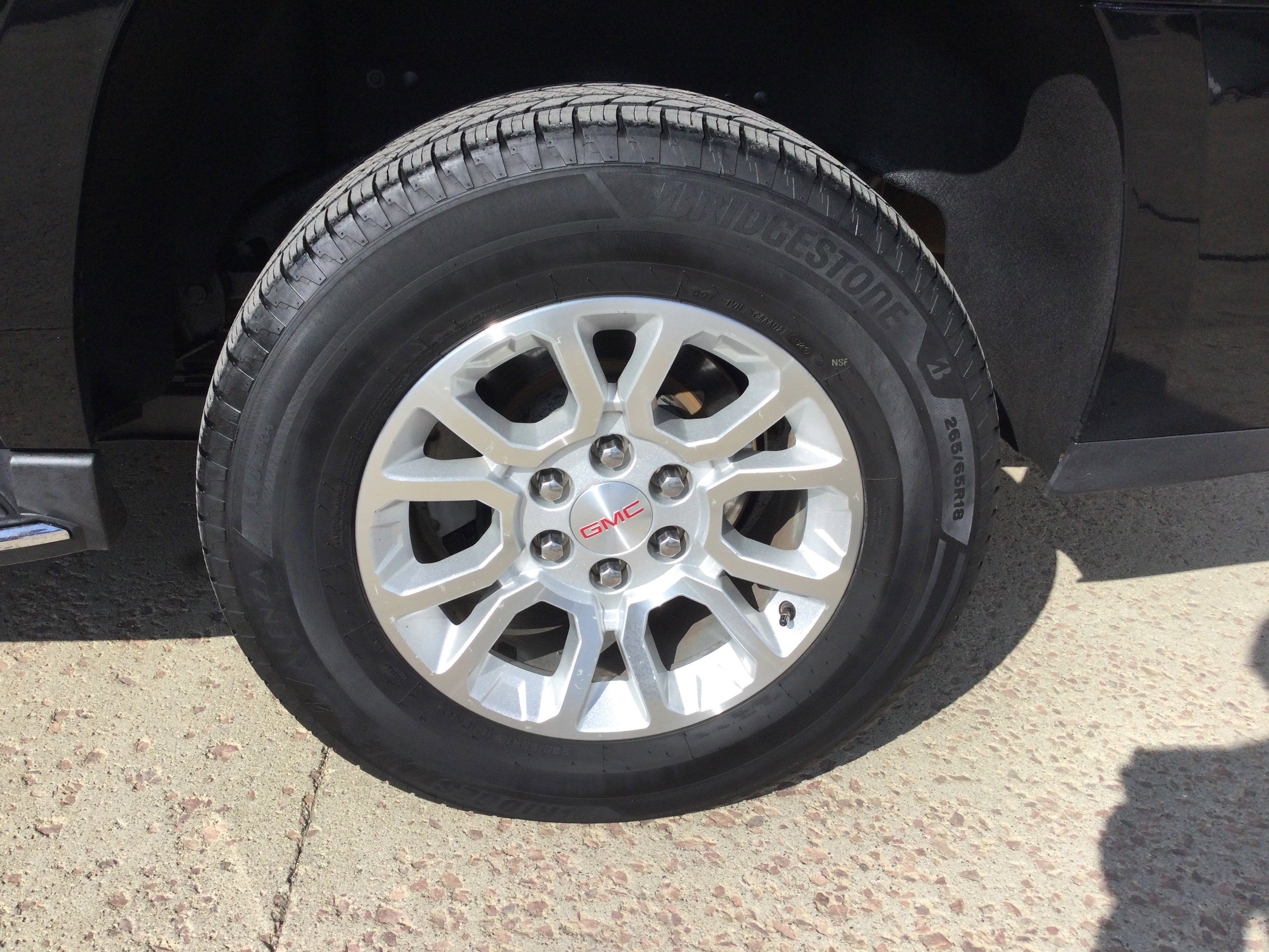 Used 2018 GMC Yukon XL SLT image 5