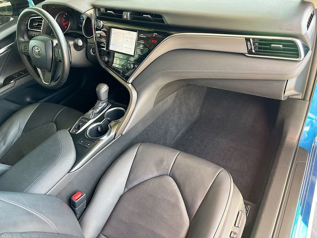 Certified 2018 Toyota Camry XSE FWD image 17