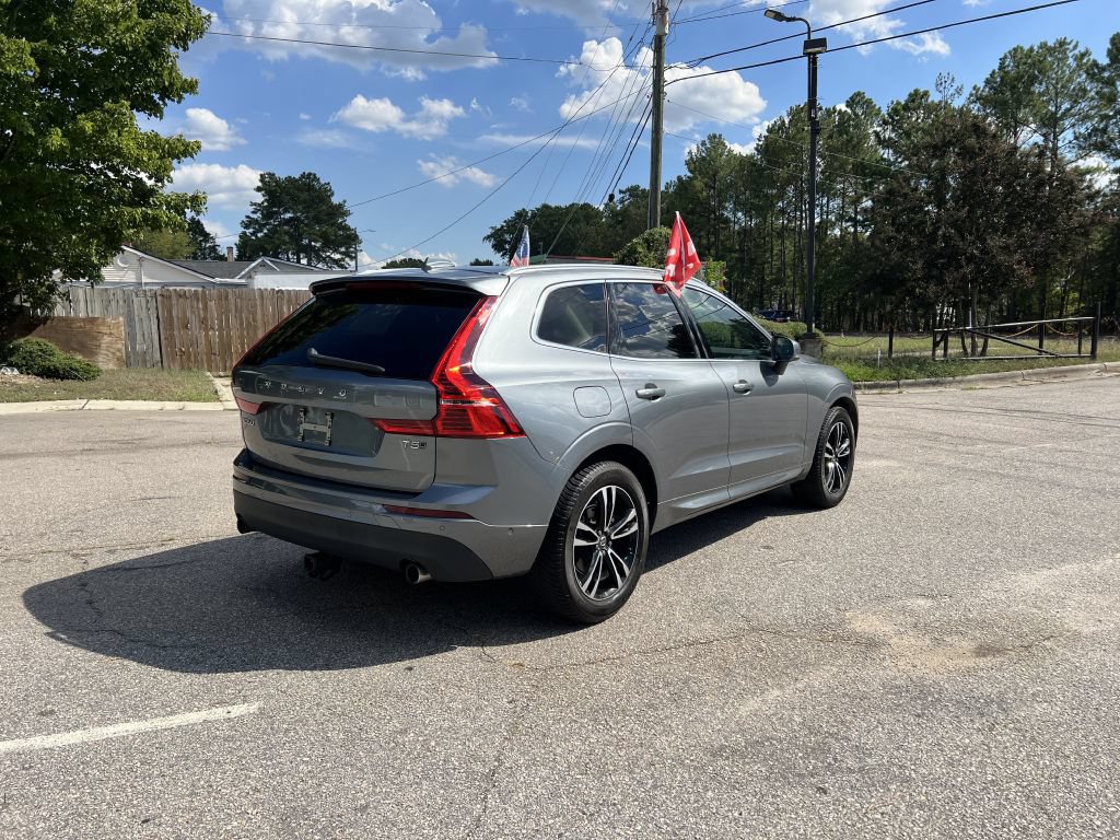 Used 2019 Volvo XC60 T5 Momentum w/ Premium Package AWD/4WD image 5
