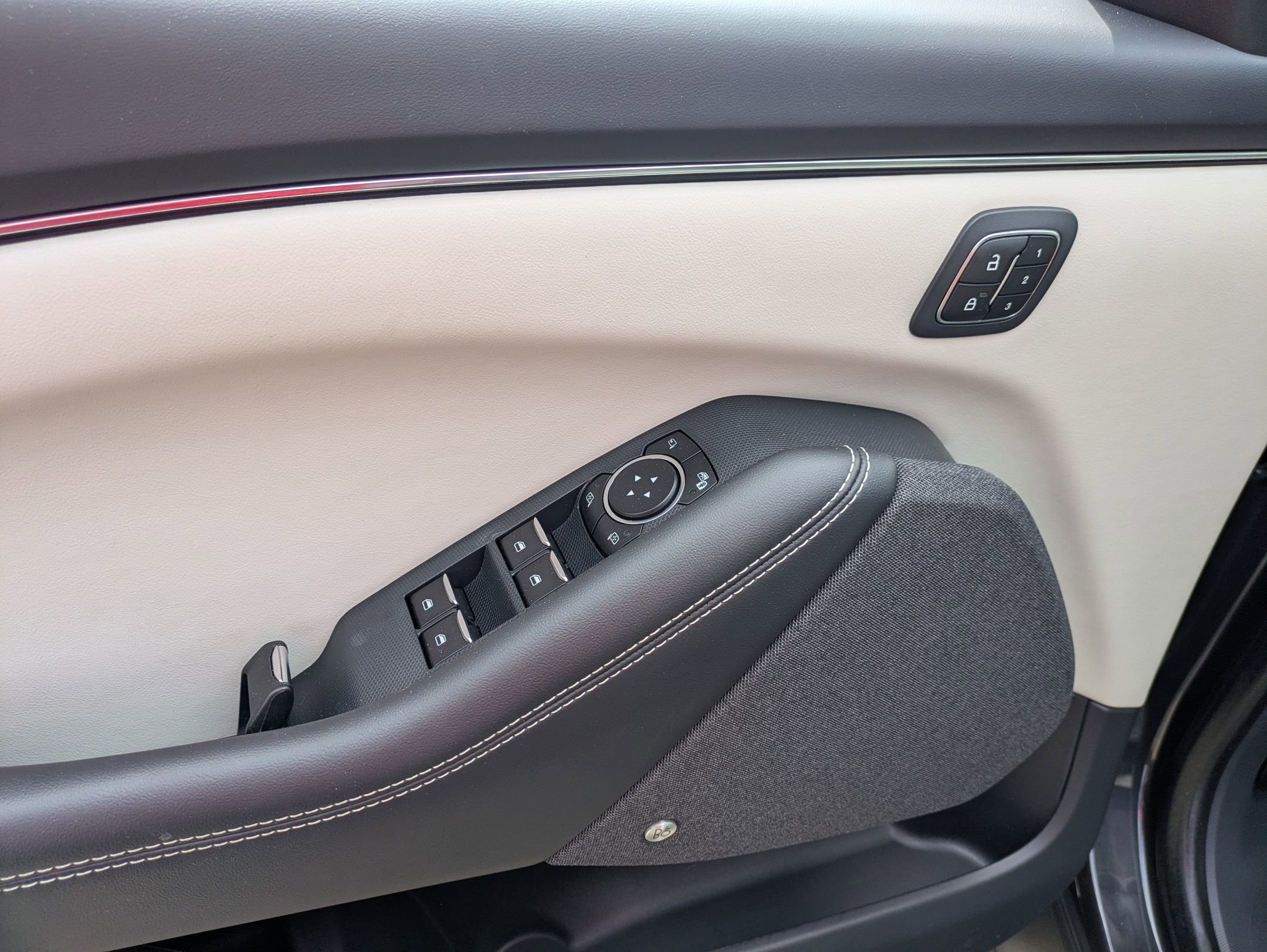Certified 2022 Ford Mustang Mach-E Premium AWD/4WD image 16