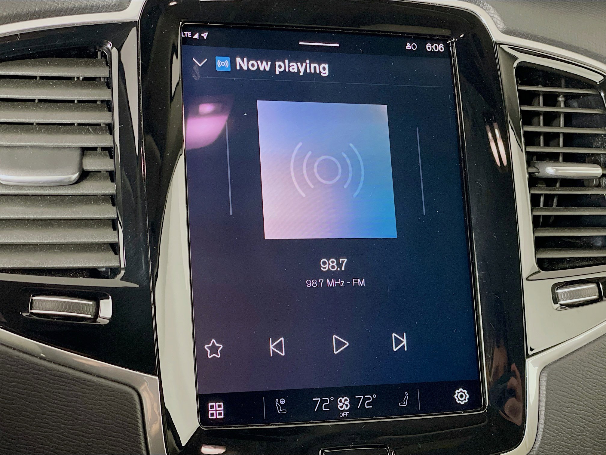 Used 2024 Volvo XC90 B5 Plus image 21